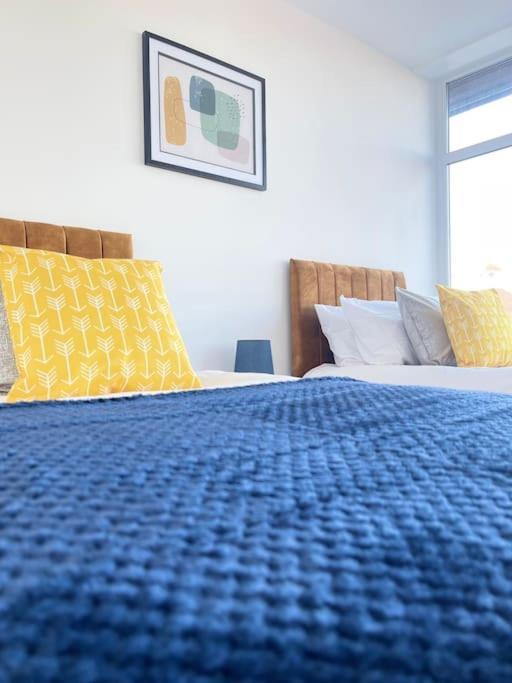1 Bedroom Apartment - Flitwick - Contractor Friendly - Tourist Ready - Full Kitchen - Wifi - Smart Tv - Sofa Bed - Free Parking - Ideal For Short Or Long Stays Exteriör bild
